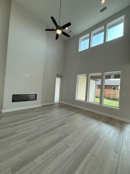 Spacious, unfurnished interior of a new home in Tompkins Reserve, Katy (Image 7). Spacious, unfurnished interior of a new home in Tompkins Reserve, Katy (Image 7).