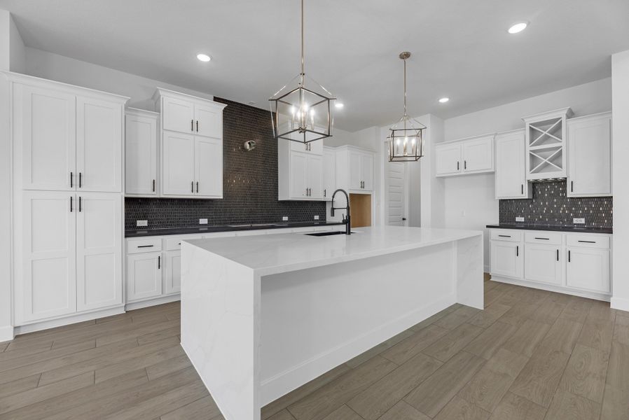 Furnished interior view inside a new home in Sienna, Missouri City (Image 5).
