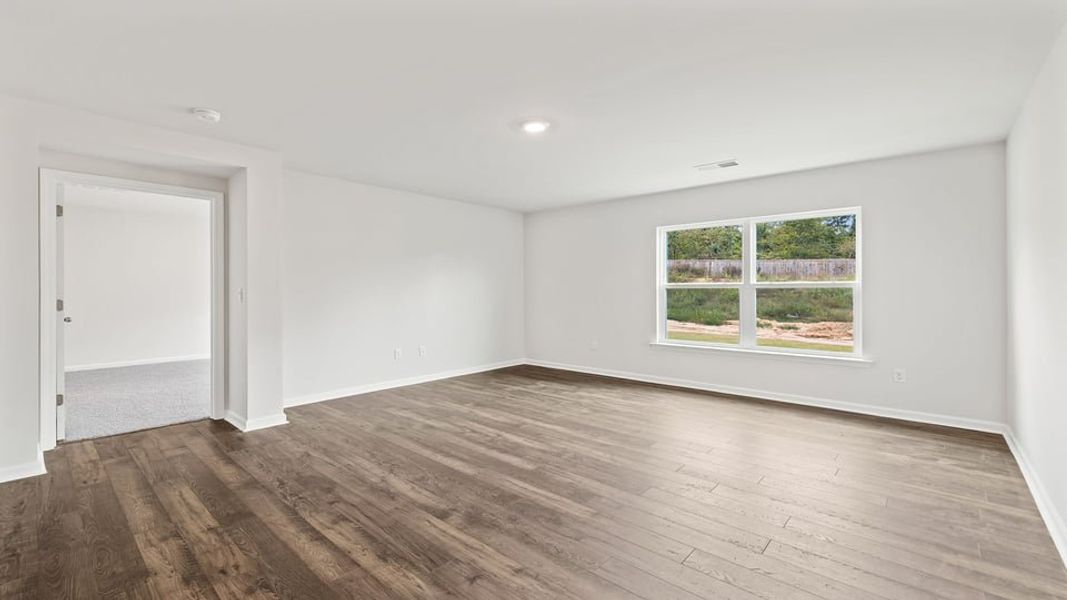 Spacious, unfurnished interior of a new home in Harrier Point, Woodruff (Image 19).
