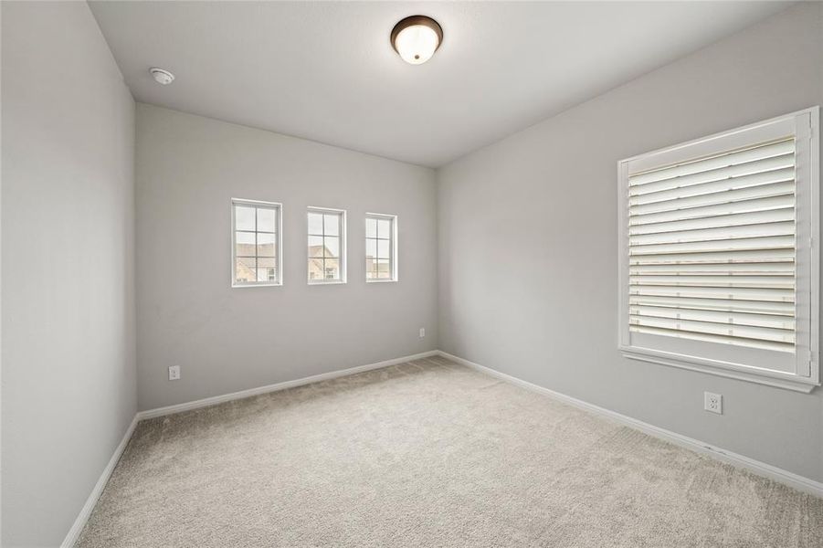 Image 39 of a home in Summit at Lake Travis.