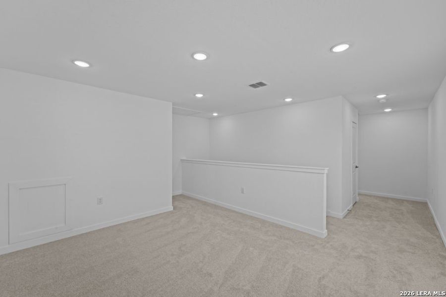 Spacious, unfurnished interior of a new home in Vida, San Antonio (Image 18). Spacious, unfurnished interior of a new home in Vida, San Antonio (Image 18).