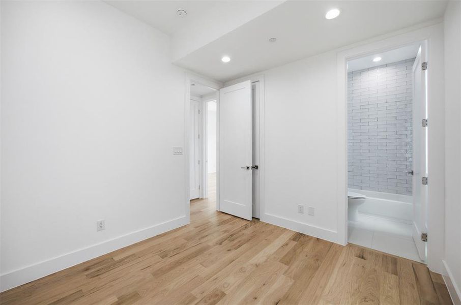 Spacious, unfurnished interior of a new home in , Dallas (Image 13). Spacious, unfurnished interior of a new home in , Dallas (Image 13).