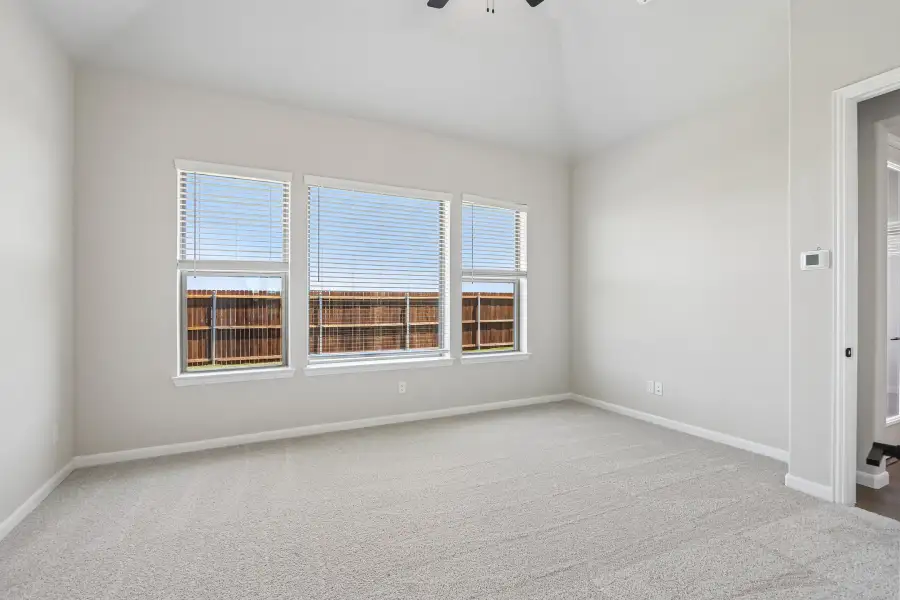 Spacious, unfurnished interior of a new home in Ribbonwood, Aubrey (Image 23).