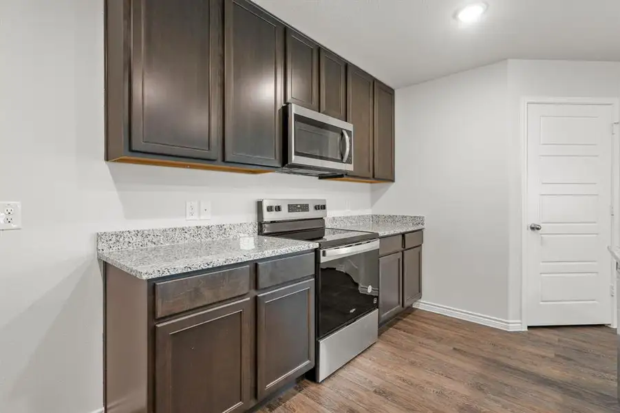 Furnished interior view inside a new home in Sycamore Landing, Fort Worth (Image 3).