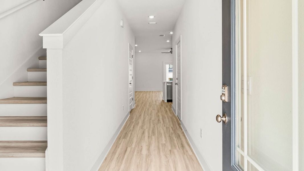 Spacious, unfurnished interior of a new home in Hawks Landing Townhomes, Santa Rosa Beach (Image 15).