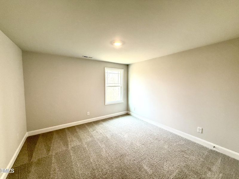 20250313225652696105000000-o