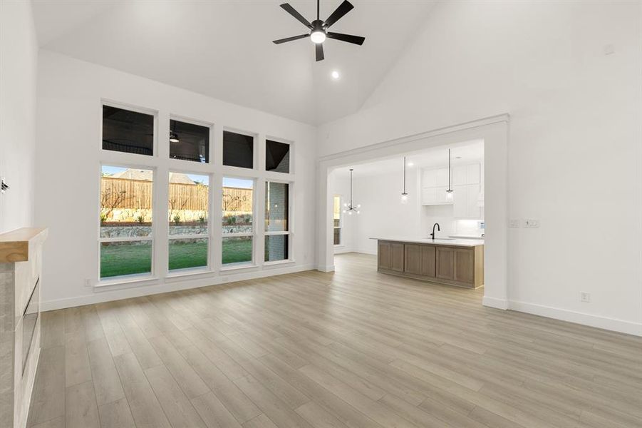 08. 2624 Shadybrook - Family 08. 2624 Shadybrook - Family