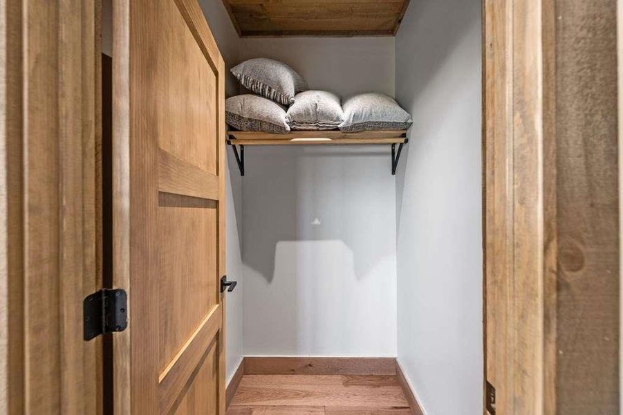Close-up of interior finishes inside a home in , Blue Ridge (Image 18).