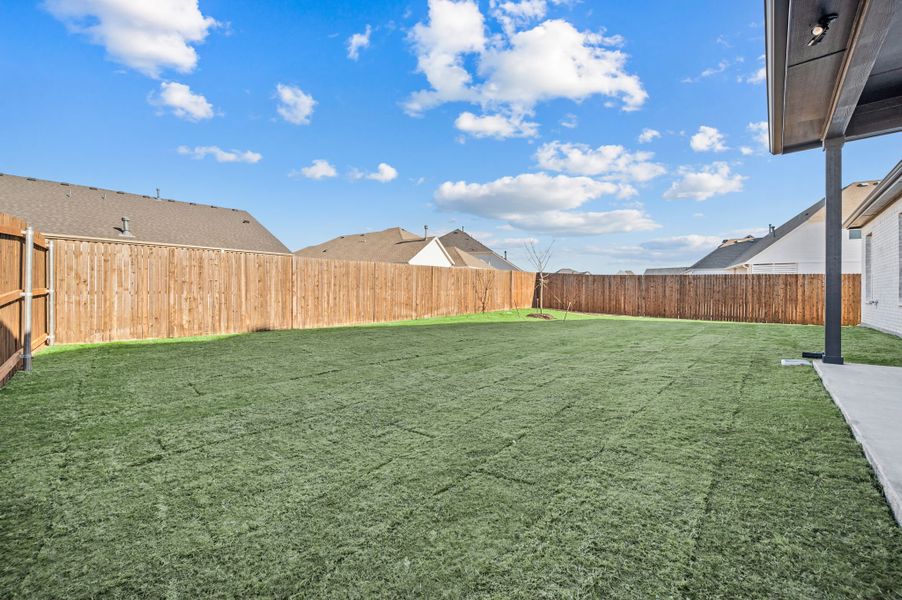 Exterior details and patio area of a home in Parks of Aledo, Aledo (Image 27).