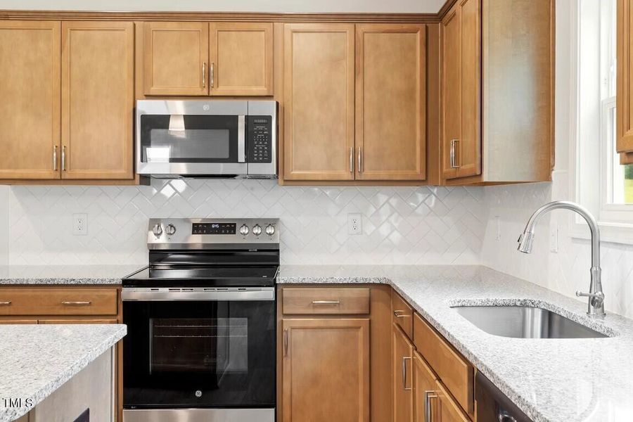 135 Cordoba Dr Photos-4 (Medium)