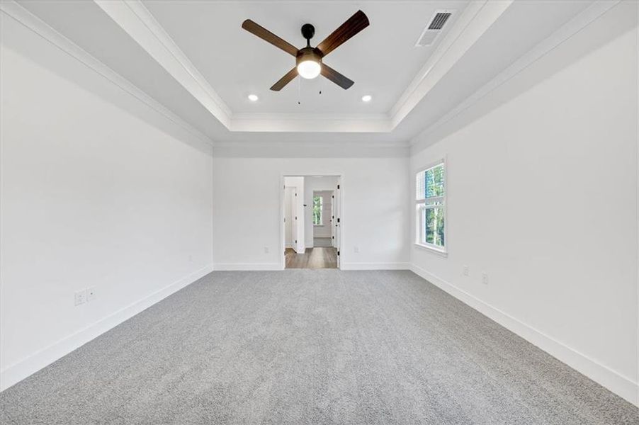Spacious, unfurnished interior of a new home in Tuscany Hills, Douglasville (Image 44).