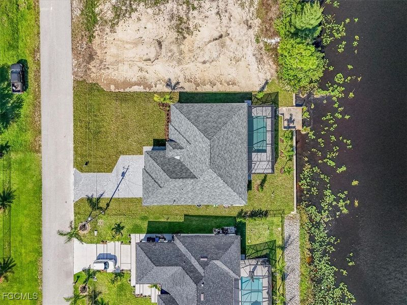 Image 45 of a home in Cape Coral.