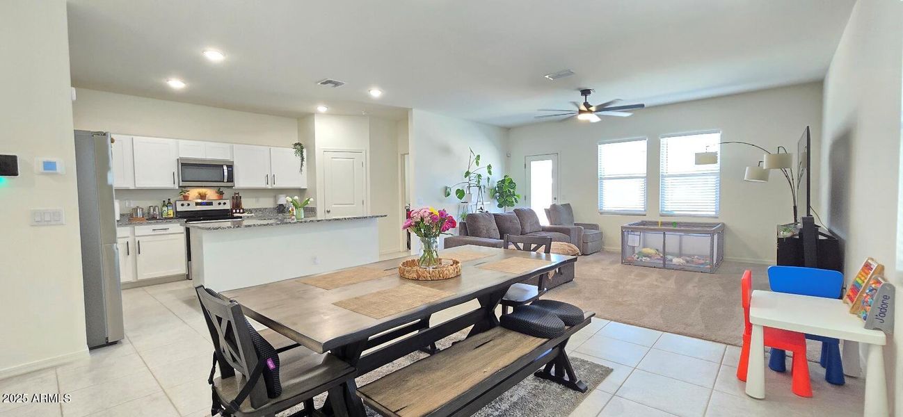 Eating area 2 Eating area 2