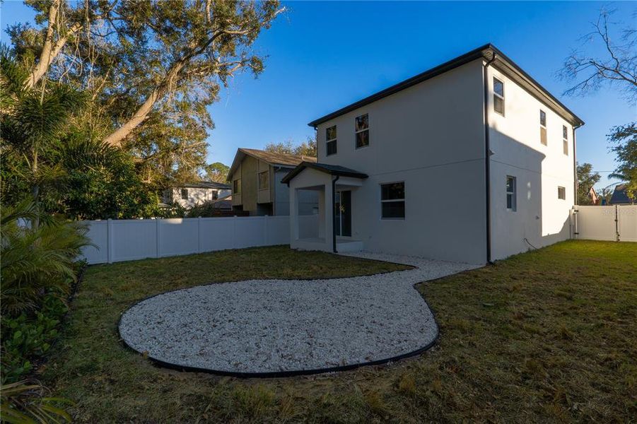 Exterior details and patio area of a home in , Tampa (Image 30).