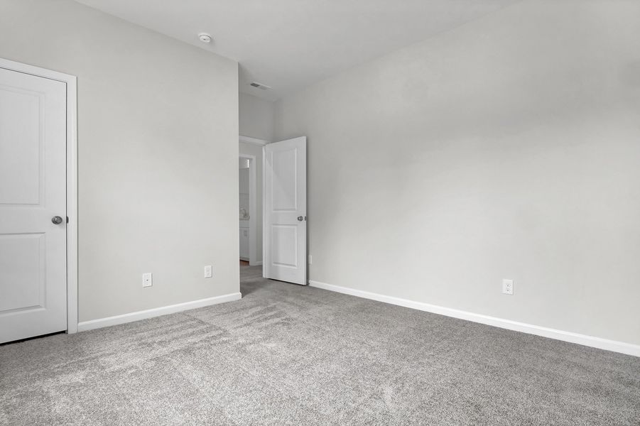 Spacious, unfurnished interior of a new home in Grand Park, Leland (Image 33).