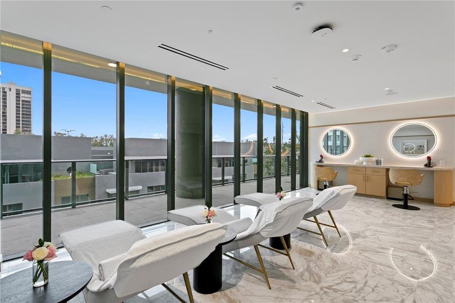 Community amenities in , Tampa (Image 35).