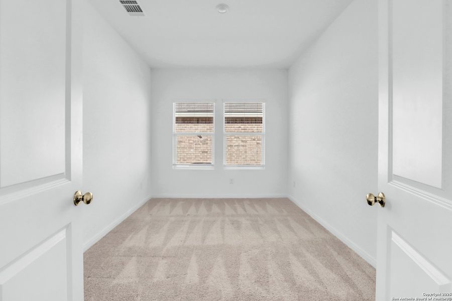 Spacious, unfurnished interior of a new home in Navarro Ranch: Classic Collection, Seguin (Image 15).