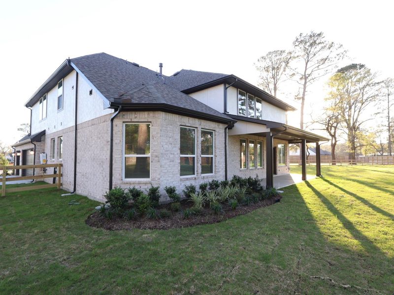 Exterior details and patio area of a home in Sorella, Tomball (Image 23). Exterior details and patio area of a home in Sorella, Tomball (Image 23).