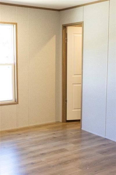 Spacious, unfurnished interior of a new home in , Hawley (Image 14).