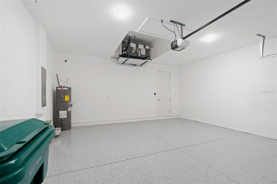 Spacious, unfurnished interior of a new home in , North Port (Image 37).