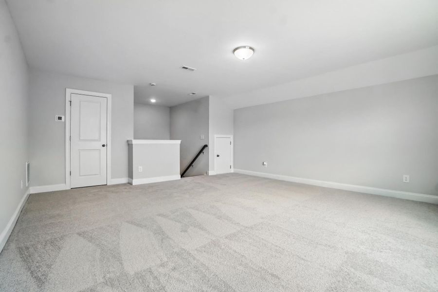 Spacious, unfurnished interior of a new home in Hampton Woods, Charlotte (Image 40). Spacious, unfurnished interior of a new home in Hampton Woods, Charlotte (Image 40).