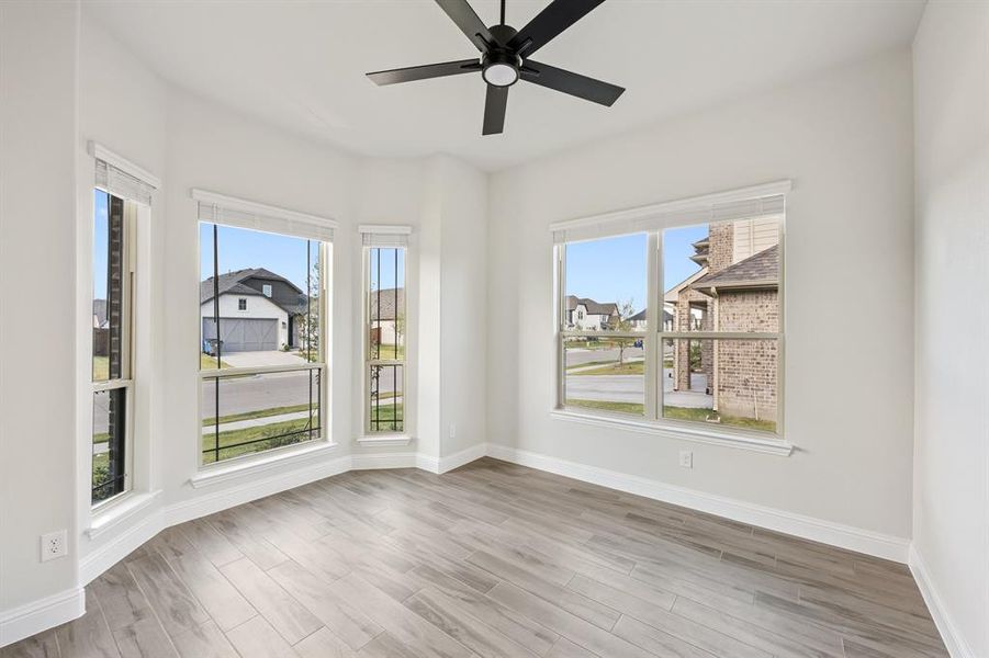 Spacious, unfurnished interior of a new home in Sonoma Verde, McLendon-Chisholm (Image 25).