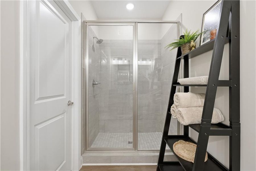 Furnished interior view inside a new home in , Waleska (Image 11).