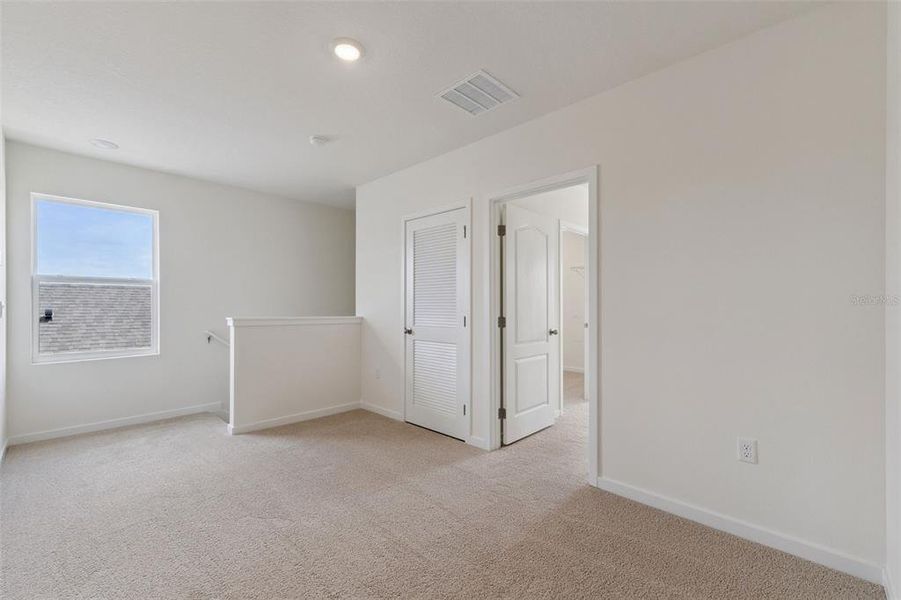 Spacious, unfurnished interior of a new home in Campbell Crossing, Port Orange (Image 17).