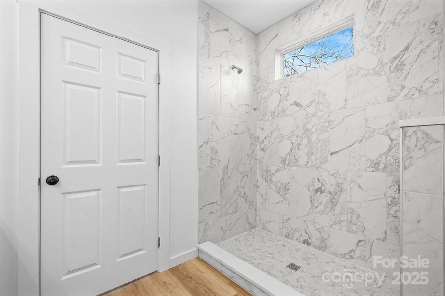 Spacious, unfurnished interior of a new home in , Maiden (Image 28).