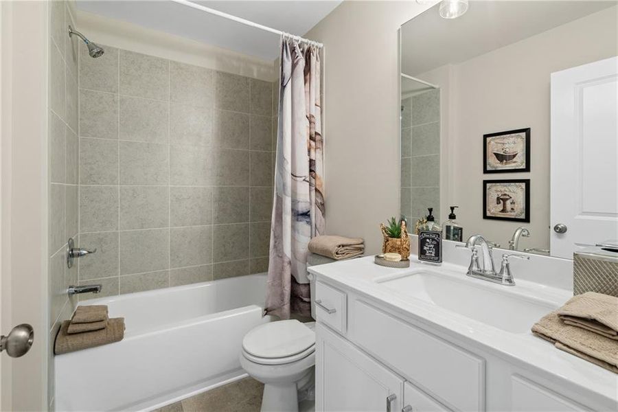 Furnished interior view inside a new home in Hickory Heights, Acworth (Image 35).