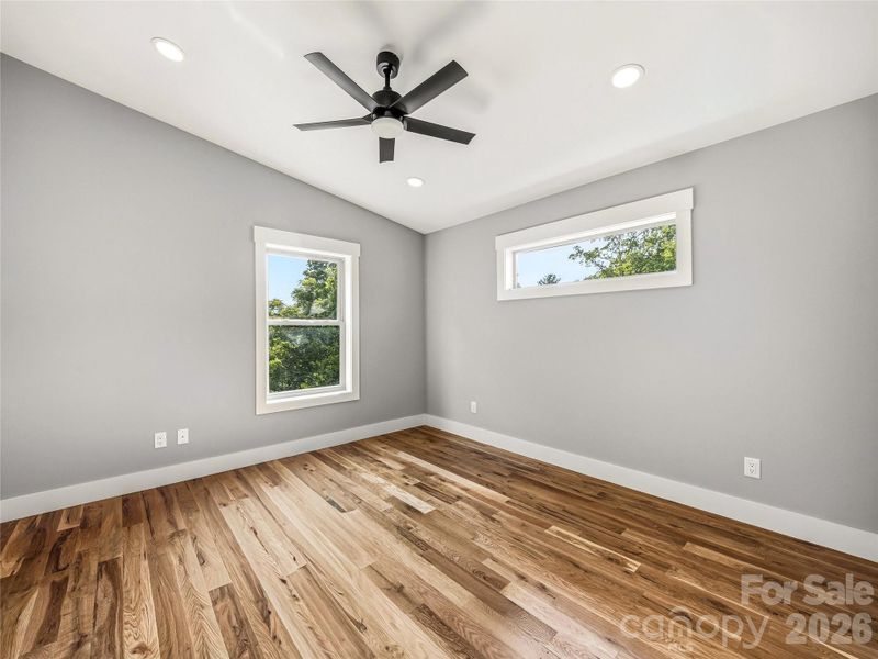 Spacious, unfurnished interior of a new home in , Asheville (Image 44).