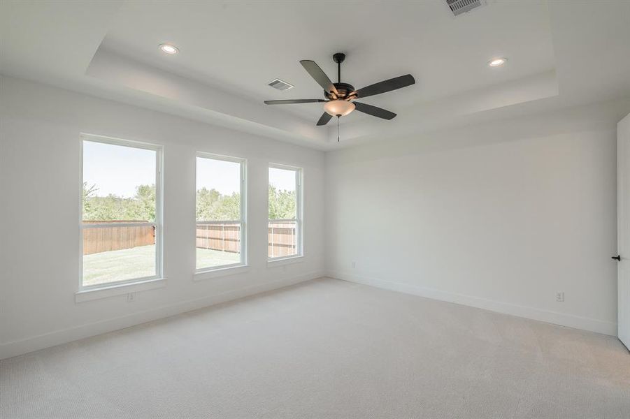 Spacious, unfurnished interior of a new home in , Haslet (Image 27).