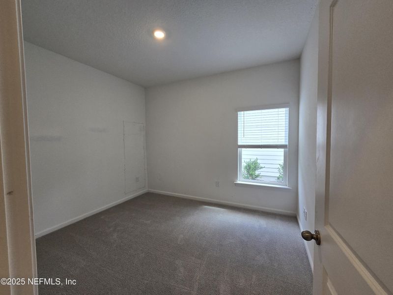 Spacious, unfurnished interior of a new home in Hyland Trail, Green Cove Springs (Image 17). Spacious, unfurnished interior of a new home in Hyland Trail, Green Cove Springs (Image 17).