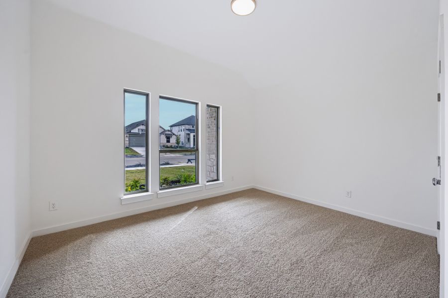 Spacious, unfurnished interior of a new home in Prairie Winds, Hutto (Image 27).