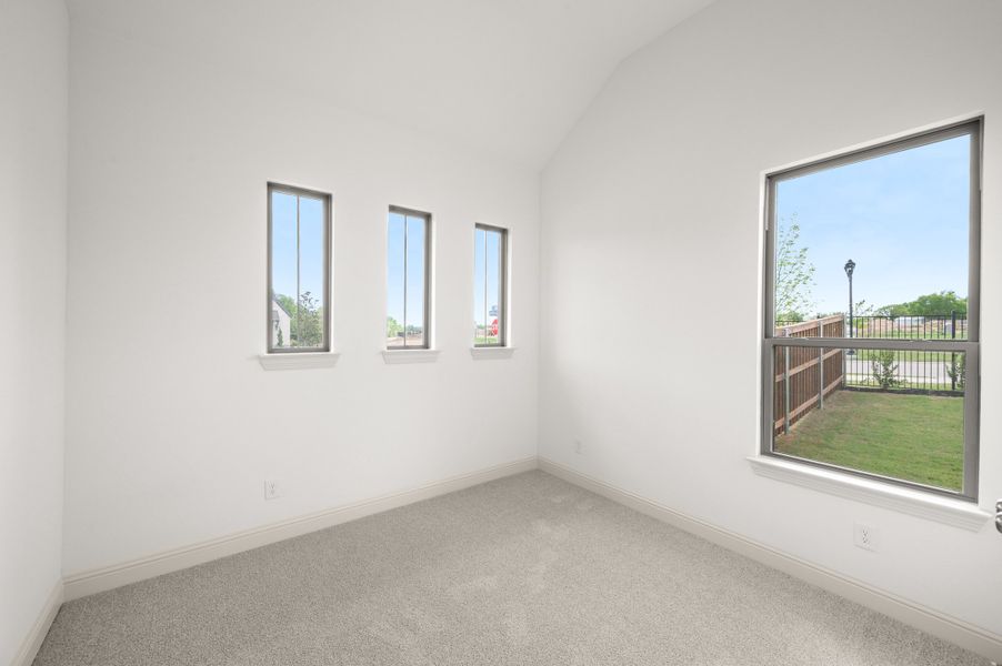 Spacious, unfurnished interior of a new home in Redden Farms, Midlothian (Image 19).