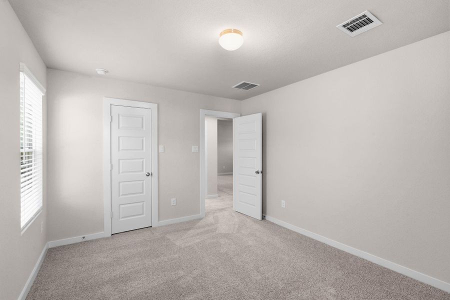 Spacious, unfurnished interior of a new home in Cypresswood Landing, Humble (Image 29).