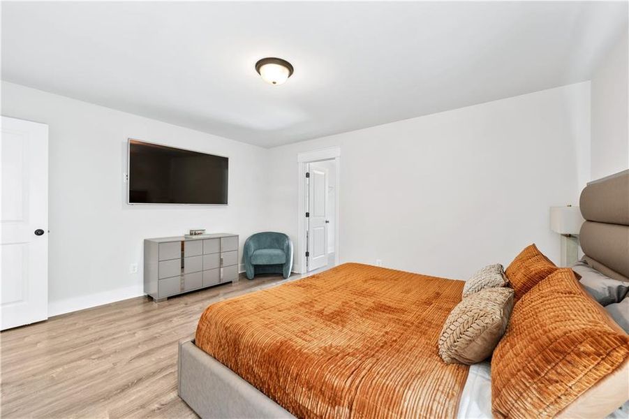 Furnished interior view inside a new home in Springside Reserve, Powder Springs (Image 37). Furnished interior view inside a new home in Springside Reserve, Powder Springs (Image 37).