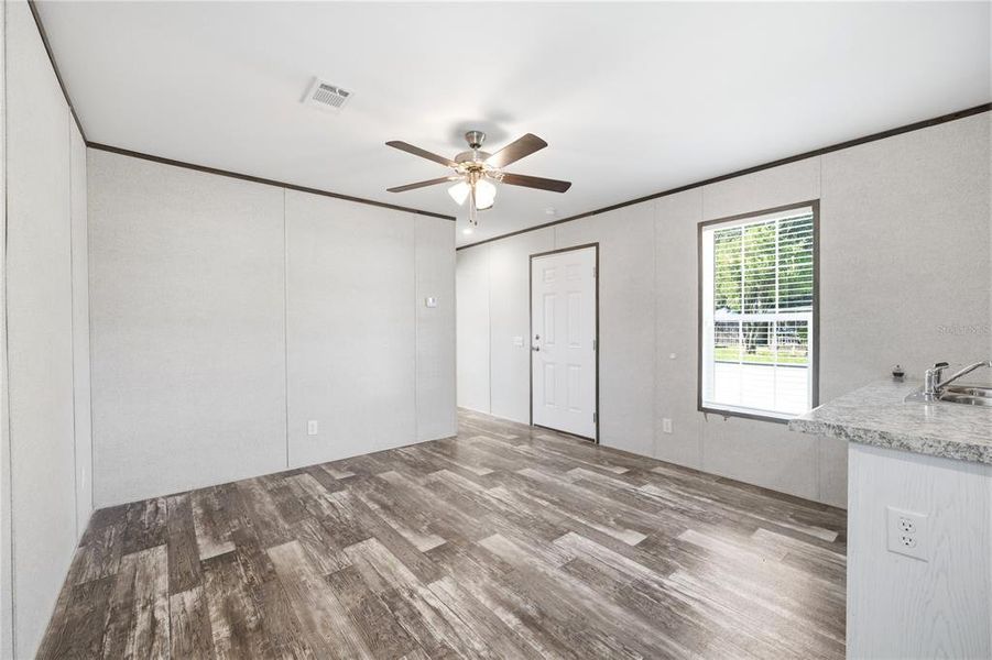 Spacious, unfurnished interior of a new home in , Brooksville (Image 19).