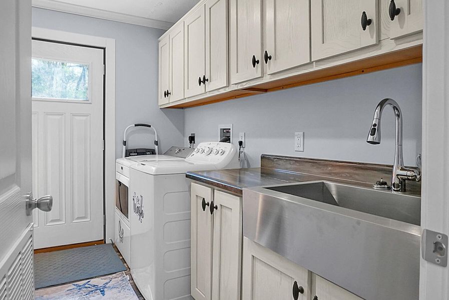 Furnished interior view inside a new home in , Bonneau (Image 4).