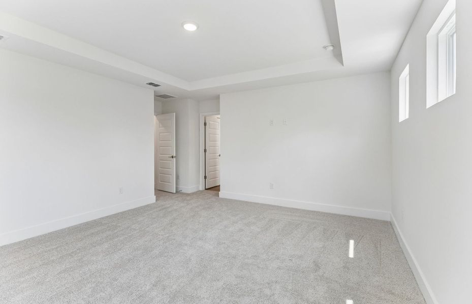 Spacious, unfurnished interior of a new home in Glenview Farms, Murfreesboro (Image 42).