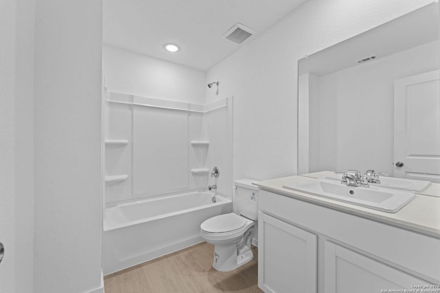 Furnished interior view inside a new home in Friendship Oaks, Fredericksburg (Image 8).