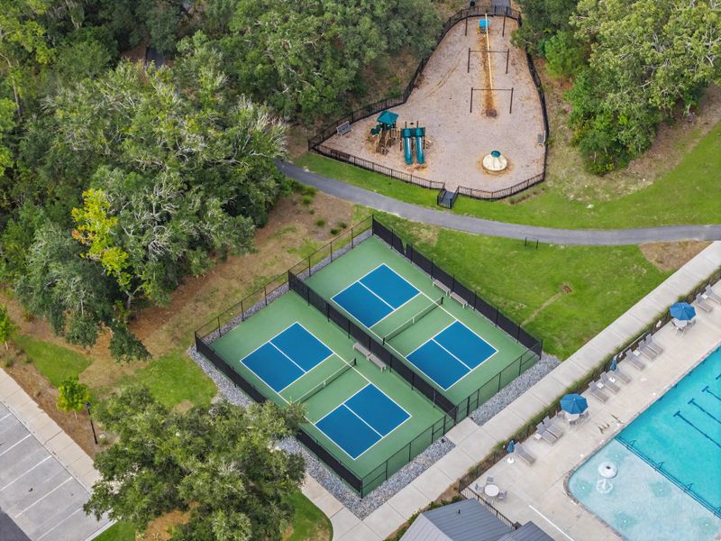 Community amenities in Sea Island Preserve, Johns Island (Image 53).