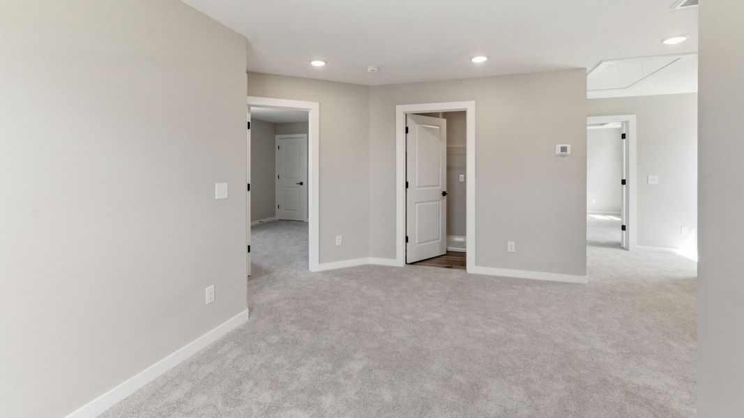 Loft with access to bedrooms