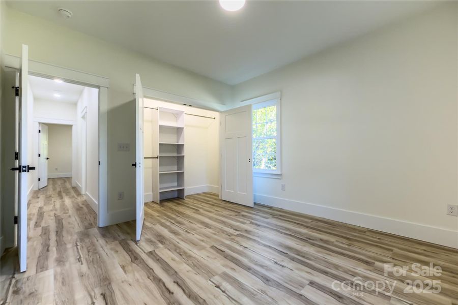 Spacious, unfurnished interior of a new home in , Hickory (Image 31).