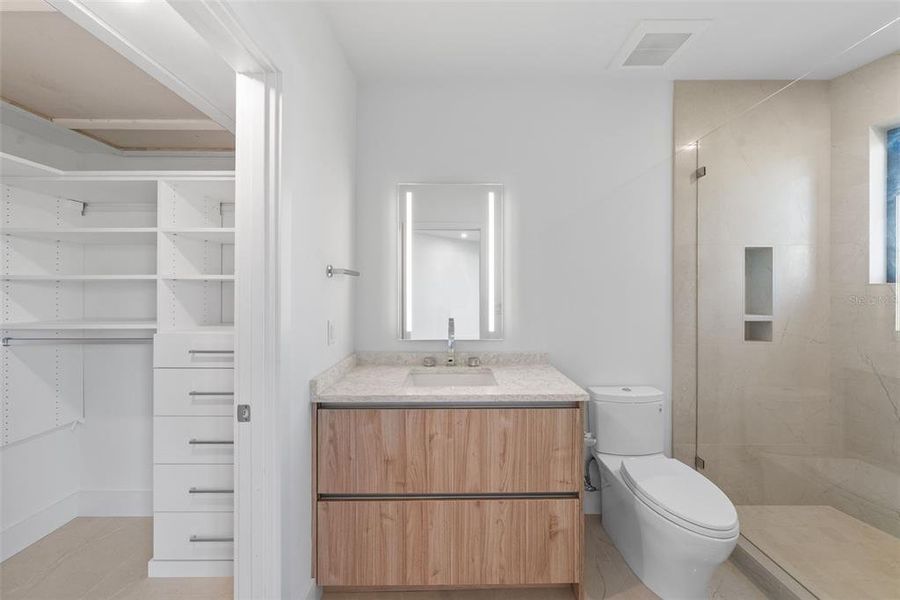 Furnished interior view inside a new home in , Tampa (Image 16).