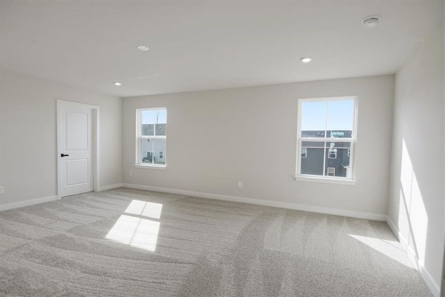 Spacious, unfurnished interior of a new home in Berkeley, Spartanburg (Image 22).