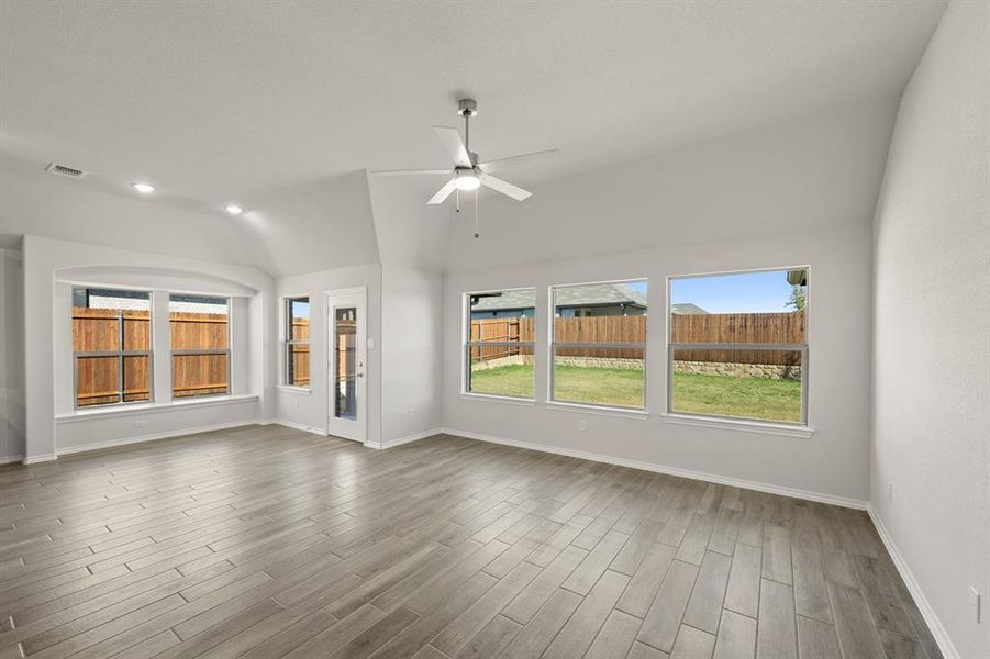 10305 Tapioca- Living room-4 10305 Tapioca- Living room-4