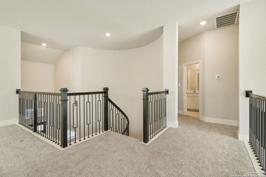 Spacious, unfurnished interior of a new home in Sagebrooke - Classic Series, San Antonio (Image 20).