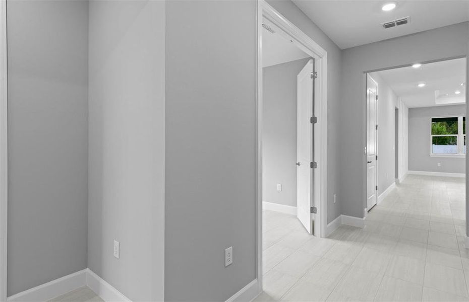 Spacious, unfurnished interior of a new home in Shores at Stillwater, Englewood (Image 22).
