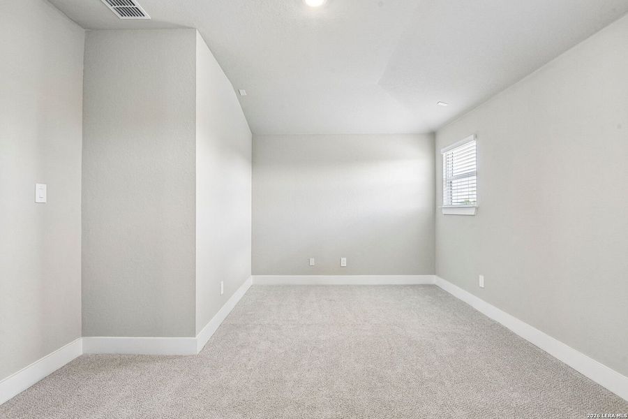 Spacious, unfurnished interior of a new home in Stetson Ridge, Marion (Image 42).